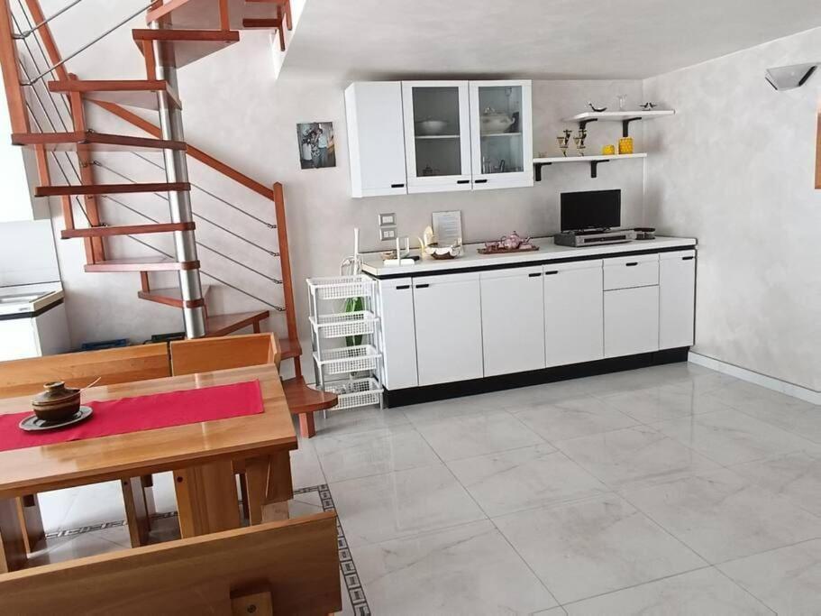 Casa Vacanza Raggio Di Sole Giovinazzo Luaran gambar